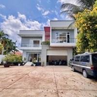 Biệt Thự Trung Tâm Phường 5 Với Diện Tích 747M2.
- Diện Tích 15 X 44M
