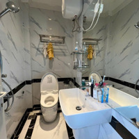 Nhà Phố Quận 1, 58M2, Mặt Tiền 3,4M, Full Nội Thất Phong Cách Châu Âu, Sang Trọng, Tiện Nghi