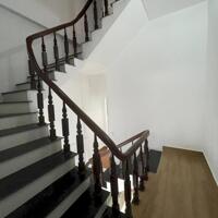 Bán nhà 3 tầng ngõ ô tô thông 42m hướng đông bắc Quang TRung