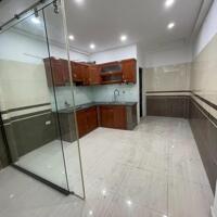 Bán nhà 3 tầng ngõ ô tô thông 42m hướng đông bắc Quang TRung
