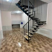 Cho Thuê Nhà Dương Quảng Hàmdiện Tích4 X 15M Nhà 2 Phòng Ngủ 2 Vệ Sinhgiá 8,7 Triệu/Tháng