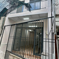 Cho Thuê Nhà Dương Quảng Hàmdiện Tích4 X 15M Nhà 2 Phòng Ngủ 2 Vệ Sinhgiá 8,7 Triệu/Tháng
