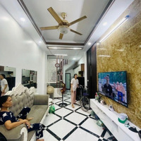 Bán Seri 5 Căn Mới Xây Phố Bồ Đề Thông Phố Hồng Tiến 6 Tầng Giá Chỉ 7.X Tỷ