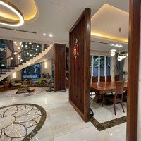 Bán Gấp Tòa Căn Hộ Cao Cấp Phố Quan Nhân,Diện Tích146Mx8T,Mặt Tiền10, Lô Góc 3 Mặt Đường, Có Hầm, Giá Bán 43 Tỷ