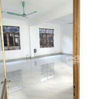 Chính Chủ Cho Thuê Văn Phòng Tại Tầng 4 Toà Nhà Văn Phòng 5 Tầng Tại Hoàng Sâm-Cg- Hà Nội.