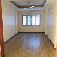 Nhà Mặt Ngõ Rộng Hào Nam 50M2X4T Mt5M Nhà Sạch Sẽ Ngõ Thông Rộng Oto Đỗ Cửa 15 Triệu/Th. Liên Hệ: 0968063506