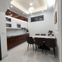 Cực hiếm,nhà đặng tiến đông,đống đa,suýt 8 đồng, 4 tầng, 2 ngủ,ở cực thích
