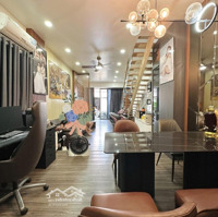 Bán Nhà Giáp Quận 1Diện Tích55M2 Nhà Đẹp Chỉ 7 Tỷ Hơn Đường Xvnt