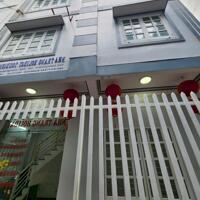 Bán nhà 3 tầng 42m2 ngang 7 mét đường Hùng Vương Nha Trang