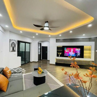 Chính Chủ Cần Bán Căn Hộ Mặt Phố Trung Kính Diện Tích 90M2 - 3 Phòng Ngủ - Căn Góc - Giá Hơn 6 Tỷ