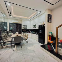 Nhà Mới - Nội Thất Cao Cấp!Hẽm Xe Hơibàn Cờ, P3, Q3. 4,1X18,5M( 75,1M2) - 4 Tầng Chỉ 18,5 Tỷ 0917457399
