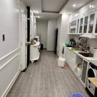 Nhà Mới Btt Q2Diện Tích92M2 Xd 6 Tầng-Có Hầm Để Xe- Thang Máy-Nội Thất Đẹp-Khai Thác 8 Phòng 12,5 Tỷ