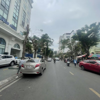 Chính Chủ Cần Bán Gấp Nhà Mặt Đường Trần Quang Khải.
