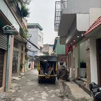 Bán Nhà 2,5 Tầng Ngõ 172 Nguyễn Công Hoà Thông Thương Ô Tô Đỗ Cửa