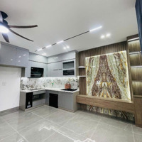 Bán Nr 38M2, 7,5 Tỷ Tại Giang Biên, Long Biên, Thang Máy, Oto Vào Nhà, Kinh Doanh, Ở Sướng