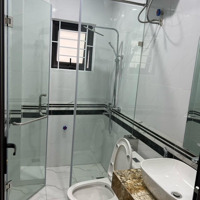 Tôi Cần Cho Thuê Nhà Hoàng Cầu - Đống Đa, Nhà Mới Đẹp, Phù Hợp Ở Gia Đình,Ở Nhóm,Đầy Đủ Đồ, 15 Triệu/Th