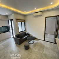 Cho Thuê Căn 2 Ngủ 1 Khách Ở Đội Cấn, Ba Đình. Máy Giặt Riêng, Full Nội Thất