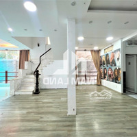 Cho Thuê Villa Đẹp Đường Quốc Hương, Phường Thảo Điền -Diện Tích135M2, 4Pn