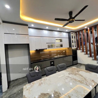 Khai Xuân! Phố Thái Thịnh, Phân Lô, Ô Tô Vào Nhà, Thang Máy, Mặt Kinh Doanh Hay Ở Đều Ngon, 60M2*5T