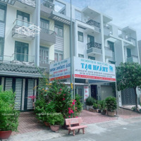 Cần Bán Gấp Đất Nền Kdc Làng Việt Kiều Intresco 13Ediện Tích100M2 Đối Diện Công Viên Thoáng Mát Giá Bán 5Tỷ