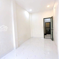 Tôi Bán Nhà 81M2, 1 Trệt 3 Lầu Đúc. Sổ Hồng Riêng. Tuyệt Đẹp. Quận 4