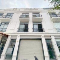 Cho thuê shophouse Vincom Xuân Khánh căn mé công viên
