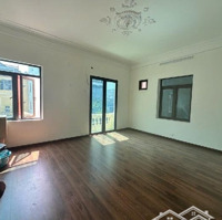 Bán Nhà Âu Cơ, Tây Hồ: 145M2 5 Tầng Giá Chỉ 23 Tỷ. Ô Tô Vào Nhà, Vuông Vắn, An Ninh