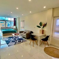 Chính Chủ Cho Thuê Chdv 1Pn+Tách Bếp Ban Công Full Nt Cao Cấp Giáp Quận 1. Thang Máy- View Sịn