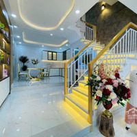 Bán Nhà Mặt Phố, Vị Trí Đắc Địa Đ. Vĩnh Khánh - P. 9 - Q. 4, Đang Cho Thuê 30 Triệu