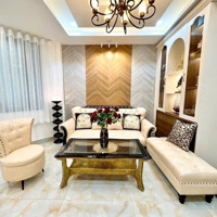 Quận 10, Nhà Cách Mạng Tháng 8, P13, Nhà Siêu Đẹp Giá Siêu Tốt, Sổ 5 Tầng Hoàn Công Đủ, Kịp Đón Tết