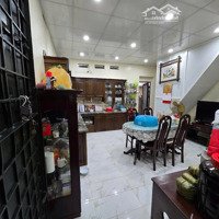 Bán Nhanh Cho Anh Trai Nhà 3 Tầng Tại Phường Suối Hoa Nhìn Vườn Hoa Thoáng Mát