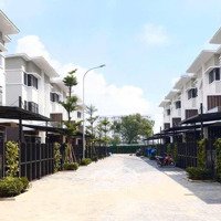 Cần Bán Căn Hộ Liền Kề 5X 20 M Full Nôi Thất Giá Bán 12 Ty Thương Lượng: Liên Hệ: 0909770553