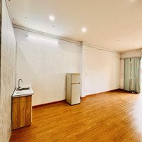 Chính Chủ Cho Thuê Phòng Ban Công 40M2 Full Nội Thất Gần Ngã 4 Hàng Xanh,Hutech, Gtvt, Ngoại Thương