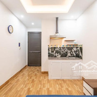 242 Vạn Phúc Phòng Ban Công Thoáng