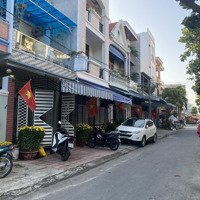 Nhà Mặt Tiền Đường Trần Hữu Trang .Đường Thông Phan Đăng Lưu Và Hàn Thuyên