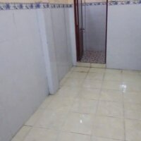 HẺM XE TẢI NGAY BX MIỀN TÂY NGANG 5 X 23 NỞ HẬU 6M CHỈ 4.2 TỶ  - Ngay trường An Lạc 1 KDC Nam Hùng Vương - 5 X 23 nở hậu 6m có 2pn có thể làm 4 Pn. - Sổ hồng riêng không quy hoạch lộ giới.  Lh Độ 0704 574 201