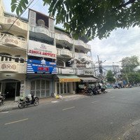 Nhà Mặt Phố Làm Văn Phòng Công Ty, Tiện Ích Xung Quanh Đầy Đủ