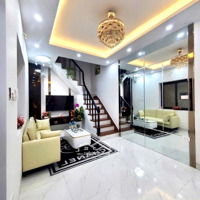 Siêu Phẩm Sát Phố Lò Đúc,Hbt - Oto Vào Thoải Mái - Không Gian Thoáng -Diện Tích28M2 + 4 Tầng Giá Bán 6Tỷ