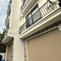 Nhà Xây Mới 30M Ra Mặt Đường Ô Tô Tải Tránh Ngay Ngã 3 Chợ Chính. 4 Tầng(46M2), 3.85 Tỷ. 0966929600