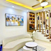 Nhà Mặt Ngõ Thông Kinh Doanh - Oto Đỗ Cửa - Diện Tích Lớn Giá Vừa Phải Phố Vip Hoàng Đạo Thành