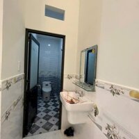 Nhà mới xây 1.35 tỷ/80 m2,3 phòng ngủ