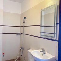 Phòng trọ giáp ngay Quận 2, Nguyễn Gia Trí
