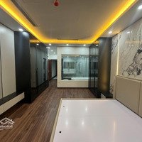 Mặt Phố Xã Đàn 2 - Trung Tâm Đống Đa- Ô Tô Tránh- Kinh Doanh- 5 Tầng - Thang Máy- 105M - 31 Tỷ