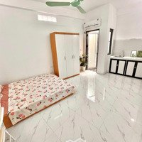Căn Hộ Studio Cửa Sổ Thoáng Mát - Đầy Đủ Nội Thất - Nhà Mới Nằm Ngay Cổ Nhuế, Phạm Văn Đồng