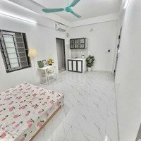 Căn Hộ Studio Cửa Sổ Thoáng Mát - Đầy Đủ Nội Thất - Nhà Mới Nằm Ngay Cổ Nhuế, Phạm Văn Đồng