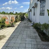 Bán nhà mẫu biệt thự tại Mái Dầm_ Hậu Giang