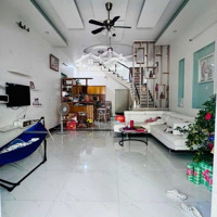 Cho Thuê Nhà 4Phòng Phường Phú Tân Ngay Trung Tâm Thành Phố Mới Bdg
Thích Hợp Ở Hoặc Mở Văn Phòng