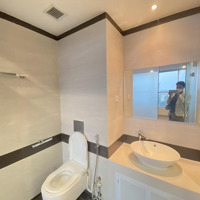 Bán Cc 3 Phòng Ngủ 2 Vệ Sinhtại Dream Town, Nhà Cơ Bản, Tầng Trung Ban Công Hướng Mát, Giá Ưu Đãi Chỉ 4 Tỷ