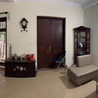 Cho Thuê Bt Đô Thị Việt Hưng - 105M2 - Làm Vphòng, Kho Hàng ( Không Ở Lại) - Gần Big C,Trường, Chợ