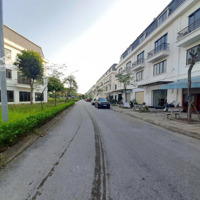 Chính Chủ Cần Bán Nhanh Căn 2 Mặt Tiền Đường Võ Văn Kiệt. Đường Rộng 15M, Đối Diện Công Viên